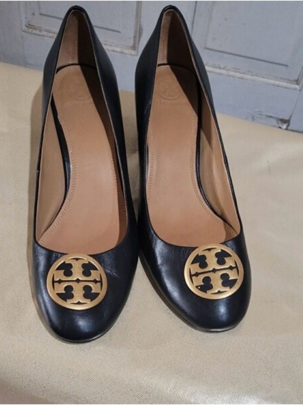 Tory Burch Black Leather Heels with Gold Logo Medallion